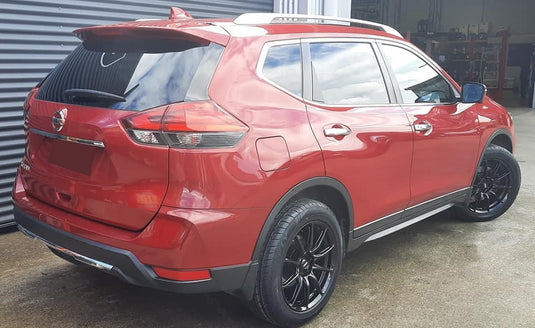 NISSAN X-TRAIL Nissan X Trail (2017) on BGW Hampton