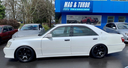 TOYOTA CROWN Toyota Crown Athlete V on BGW Mayhem