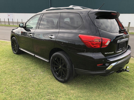 NISSAN PATHFINDER Nissan Pathfinder on BGW VM12