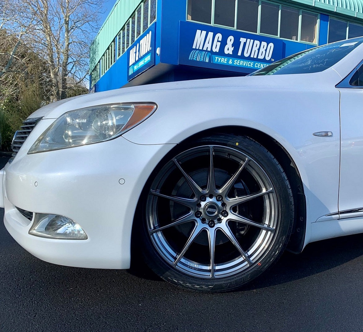 Lexus LS460 on BGW Circuit – BG Marketing