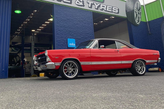 FORD GALAXIE Ford Fairlane on Ridler R650