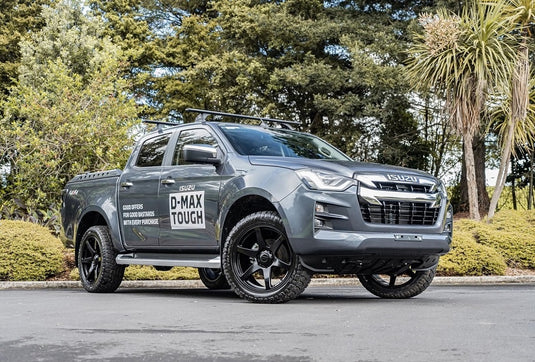 ISUZU D-MAX Isuzu D-Max on BGW Cartel