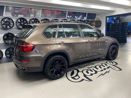 BMW X5 BMW X5 on Covert CV2