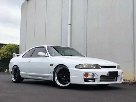 NISSAN SKYLINE Nissan Skyline R33 on BGW DC Emotion 5