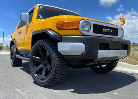 TOYOTA FJ CRUISER Toyota Fj Cruiser on BGW Beast with AMP Tyres