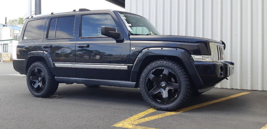JEEP COMMANDER Jeep Commander on BGW Vice with Delium AT Tyres