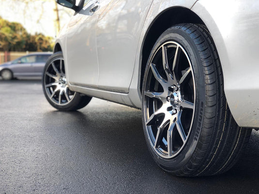 TOYOTA COROLLA / BLADE Toyota Fielder on BGW Ratchet