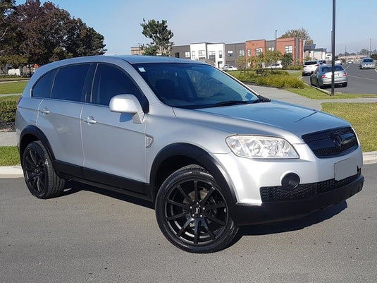 HOLDEN CAPTIVA / EQUINOX Holden Captiva on BGW Pursuit