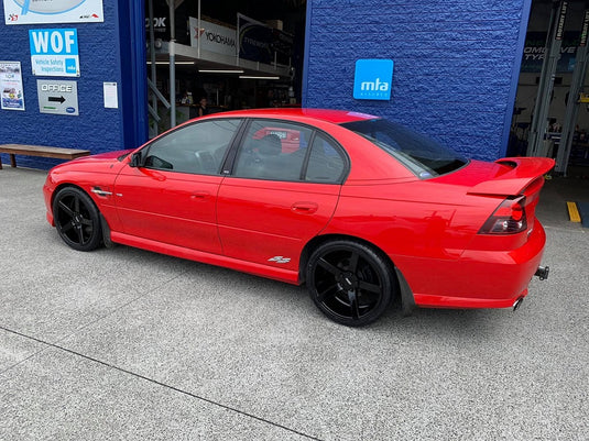 HOLDEN COMMODORE VB-VZ Holden Commodore VZ on BGW Torque