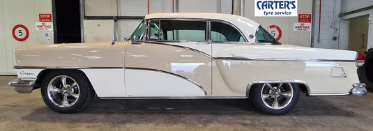 PACKARD CLIPPER Packard Clipper (1955) on Ridler R695