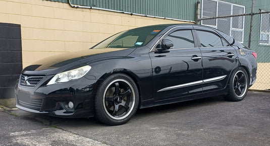 TOYOTA MARK X Toyota Mark X on BGW Fury