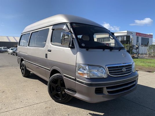 TOYOTA HIACE VAN Toyota Hiace on BGW R5