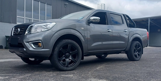 NISSAN NAVARA Nissan Navara (2020) on BGW Beast