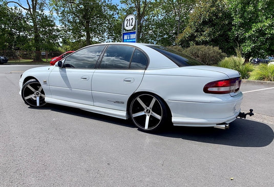 HOLDEN COMMODORE VB-VZ Holden Commodore VT on BGW Torque