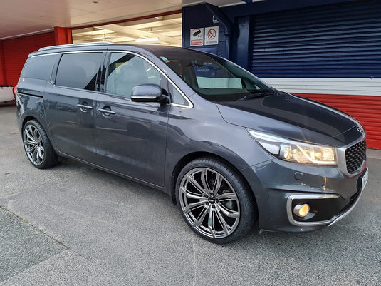 KIA CARNIVAL Kia Carnival on BGW Black Widow
