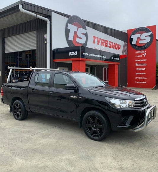 TOYOTA HILUX 2WD (5 STUD) Toyota Hilux 2WD on 18 inch BGW Beast