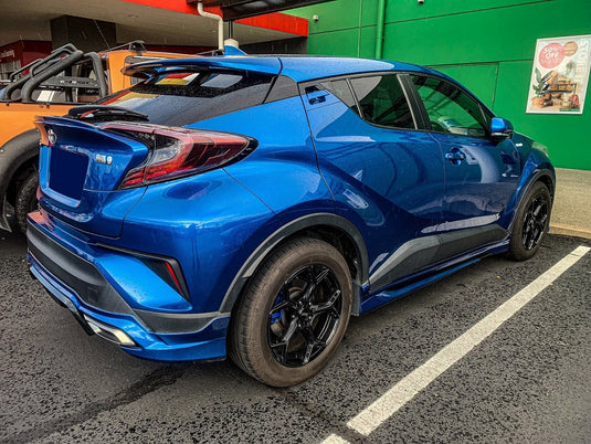 TOYOTA C-HR Toyota C-HR (2017) on BGW Stinger