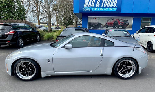 NISSAN 350Z / 370Z Nissan 350z (2006) on staggered 18