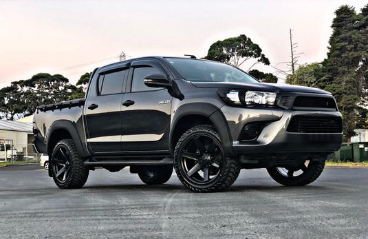 TOYOTA HILUX 4WD (6 STUD) Toyota Hilux on BGW Beast with AMP Tyres