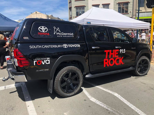 TOYOTA HILUX 4WD (6 STUD) Toyota Hilux SR5 on BGW Vader