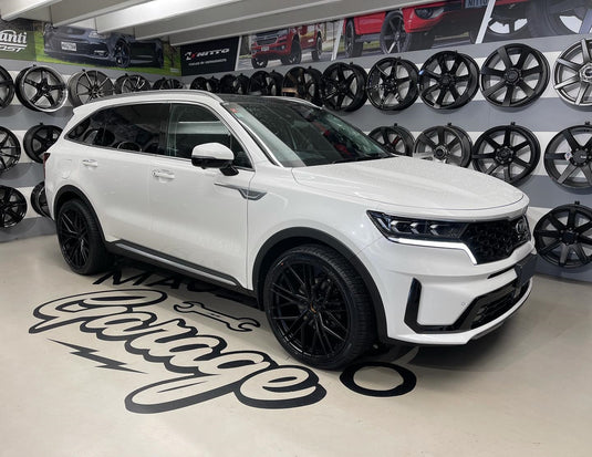 KIA SORENTO Kia Sorento on BGW Prost