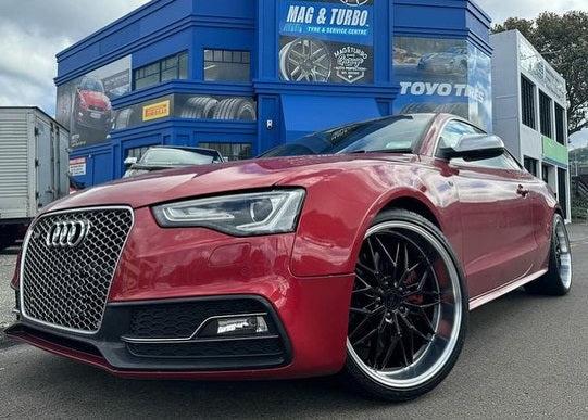 Audi S5 (2009) on Covert CV7