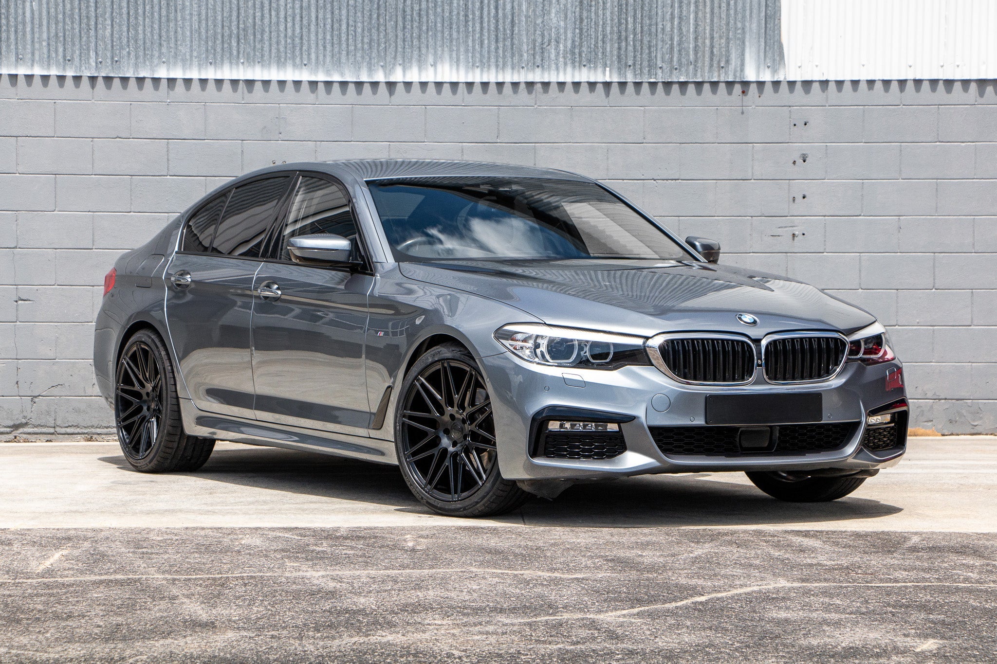 BMW 520I (2018) on Covert CV8 – BG Marketing