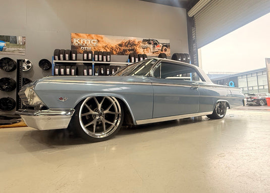 1962 Chevrolet Impala on 20