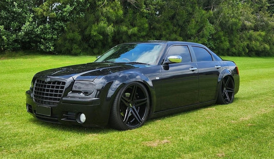 Chrysler 300C (2007) on BGW Saxon