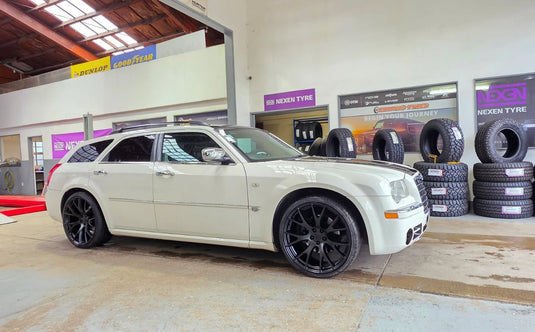 Chrysler 300C fitted with BGW HCM wheels in Matt Flat Black 22x9.5 ET15