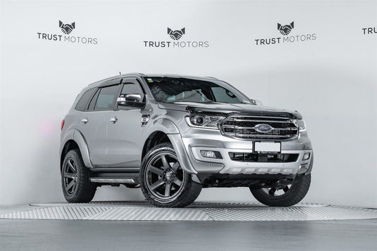 2020 Ford Everest on BGW Beast wheels in Gunmetal Grey 20x9.5 ET10