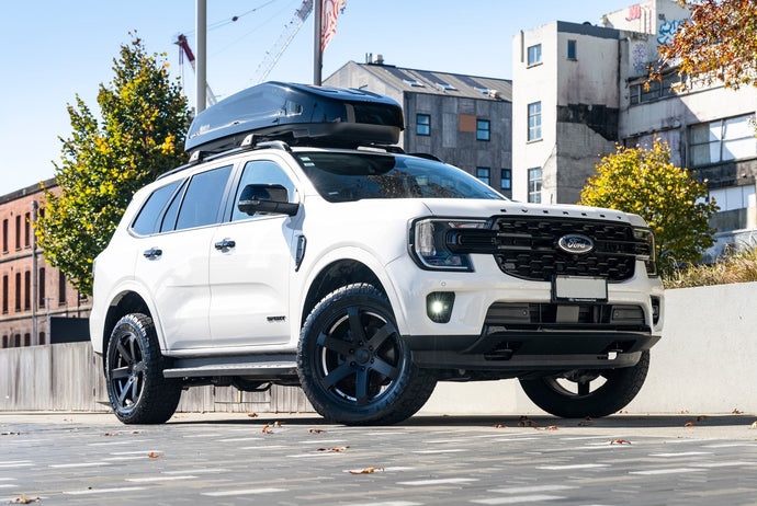 Ford Everest (2024) on Covert RV6