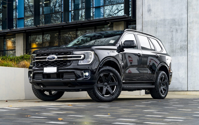 Ford Everest (2025) on Covert RV6