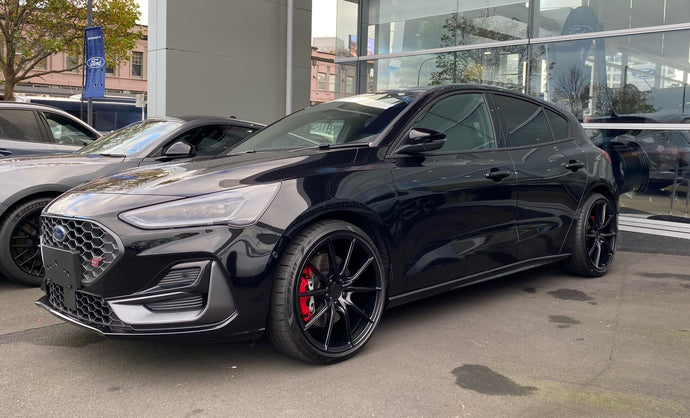 Ford Focus (2023) on Covert CV6
