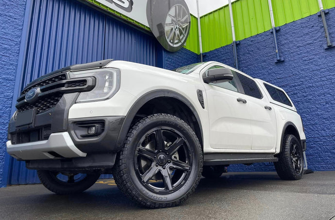 Ford Ranger (2023) on BGW Legend