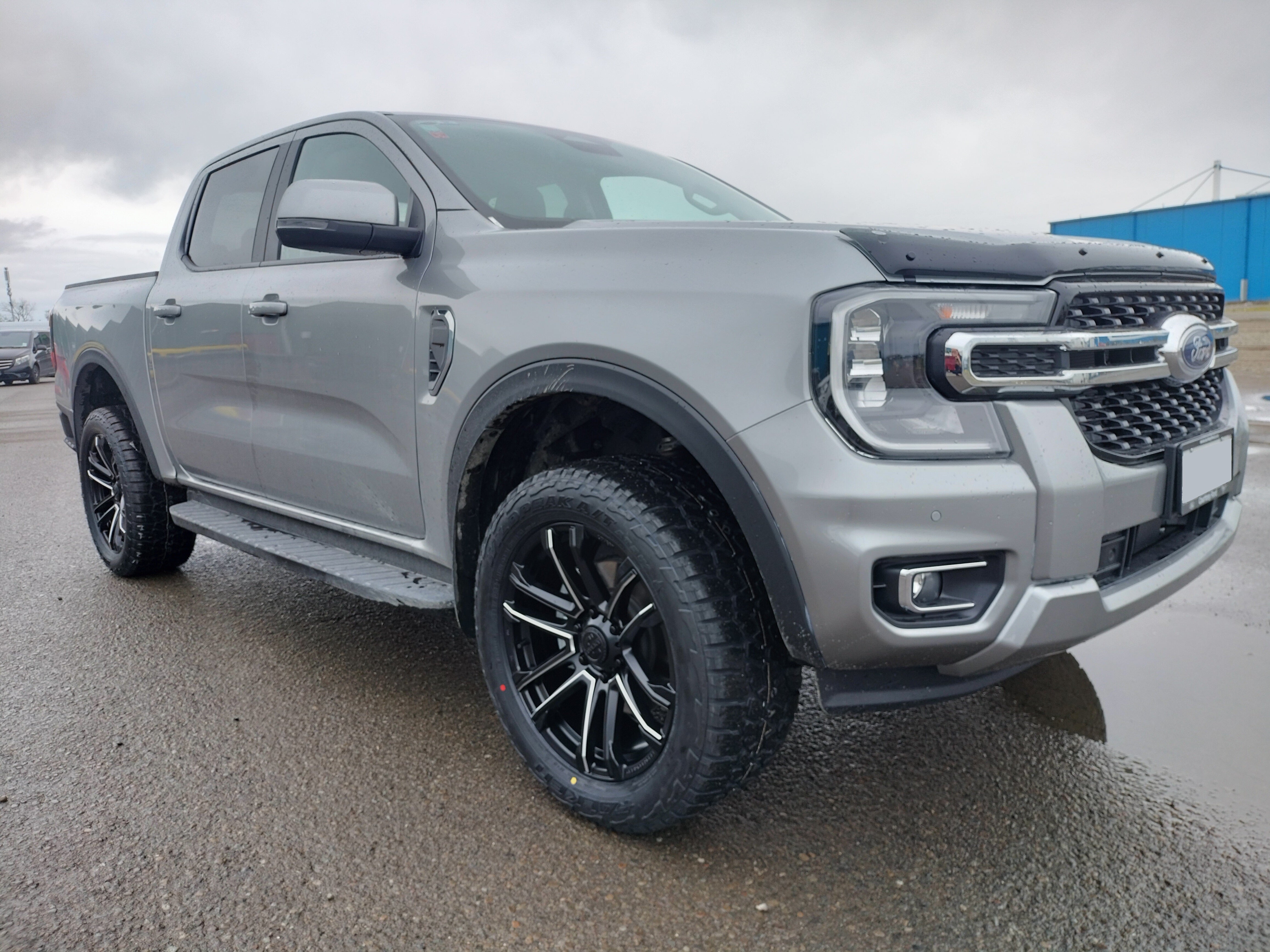 Ford Ranger (2025) on Covert RV4 – BG Marketing