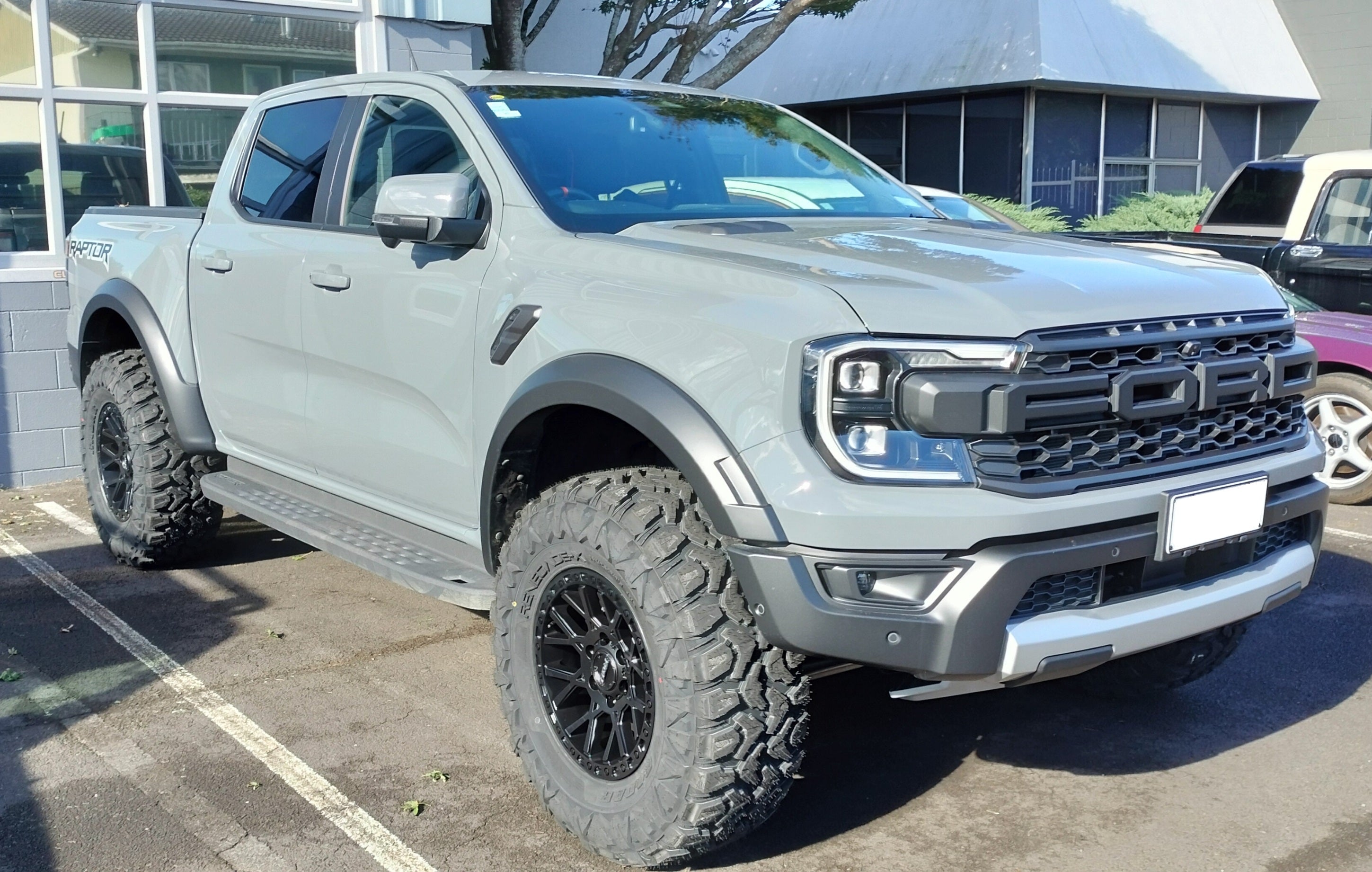 Ford Ranger Raptor (2024) on ROH Crawler – BG Marketing