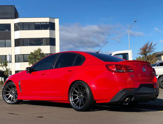 Holden Commodore VF (2014) on BGW Circuit