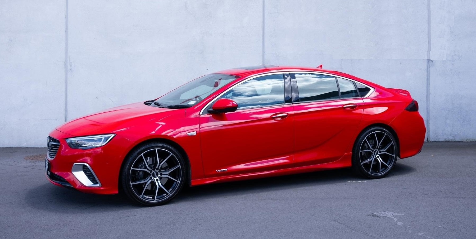 Holden Commodore ZB VXR (2018) on BGW Compton – BG Marketing