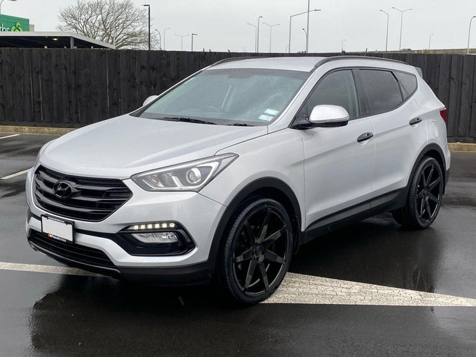 Hyundai Santa Fe (2015) on BGW Mansell
