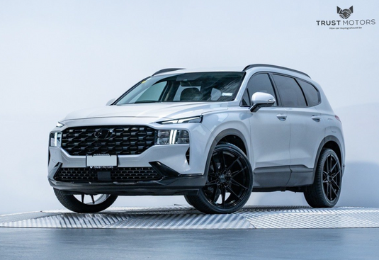 Hyundai Santa Fe (2021) on BGW Toretto