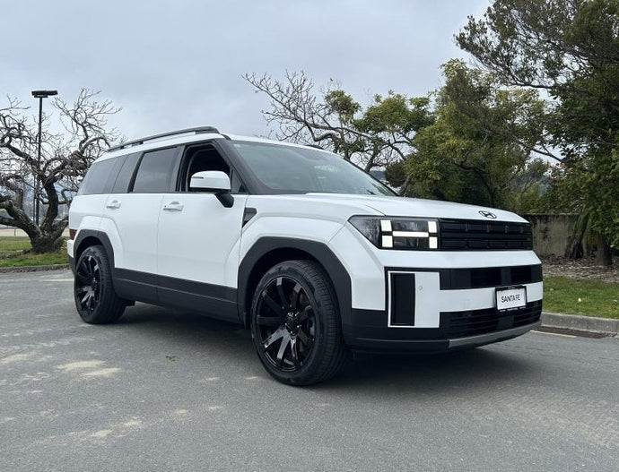Hyundai Santa Fe (2025) on Covert RV3