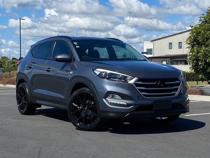 Hyundai Tuscon (2016) on BGW Compton