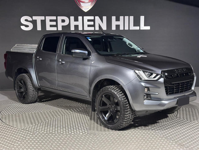 Isuzu D-Max (2022) on Covert RV6