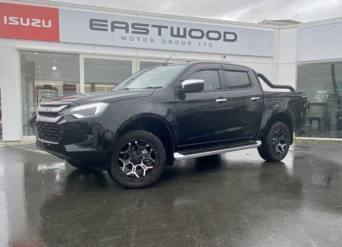 Isuzu D-Max (2025) on BGW Goliath