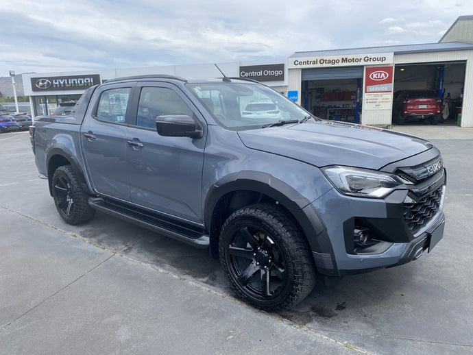 Isuzu D-Max (2024) on BGW Beast with Delium A/T Tyres
