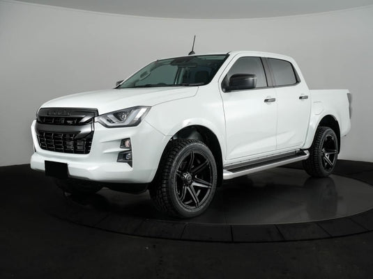 ISUZU D-MAX Isuzu D Max on BGW Tempest