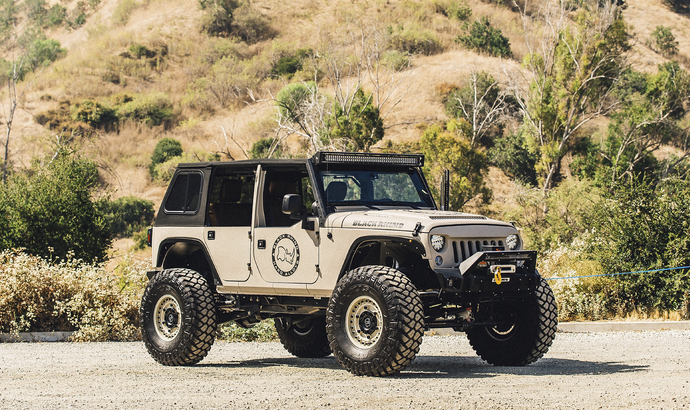 Jeep Wrangler (2015) on Black Rhino Armory
