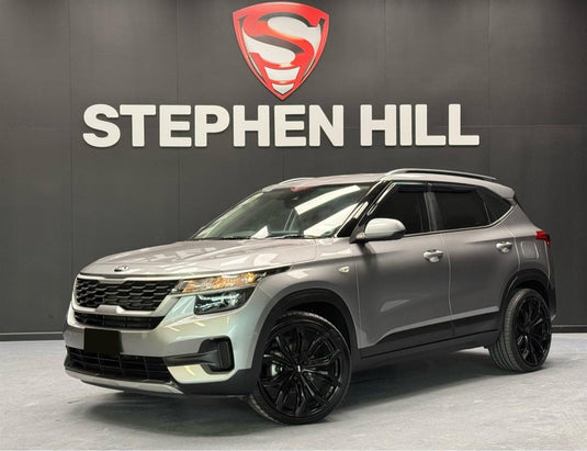 Kia Seltos 2020 fitted with BGW Black Widow 20x9 ET35 gloss black alloy wheels