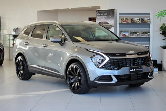 Kia Sportage (2023) on Covert RV3